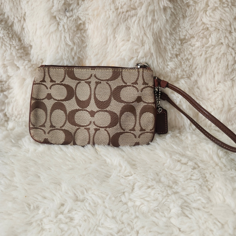 Coach Vintage Y2K Signature C Brown Leather Small Wristlet Wallet Bag F42391